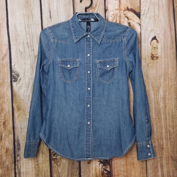 Denim Chambray Snap Front Top - Picture 1 of 4